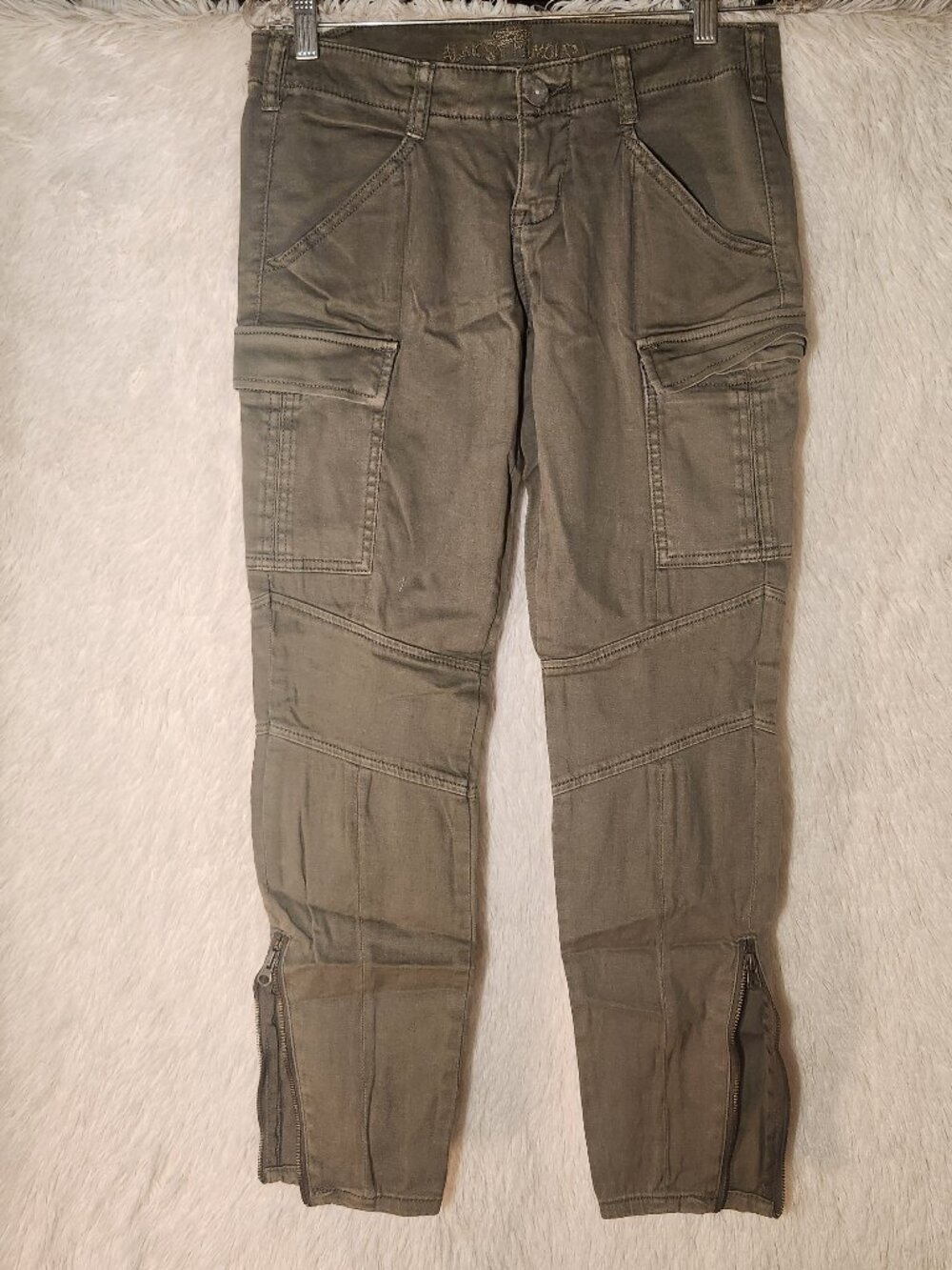 Almost Famous Olive Green Cargo Skinny Pants Women Size 7 Juniors'